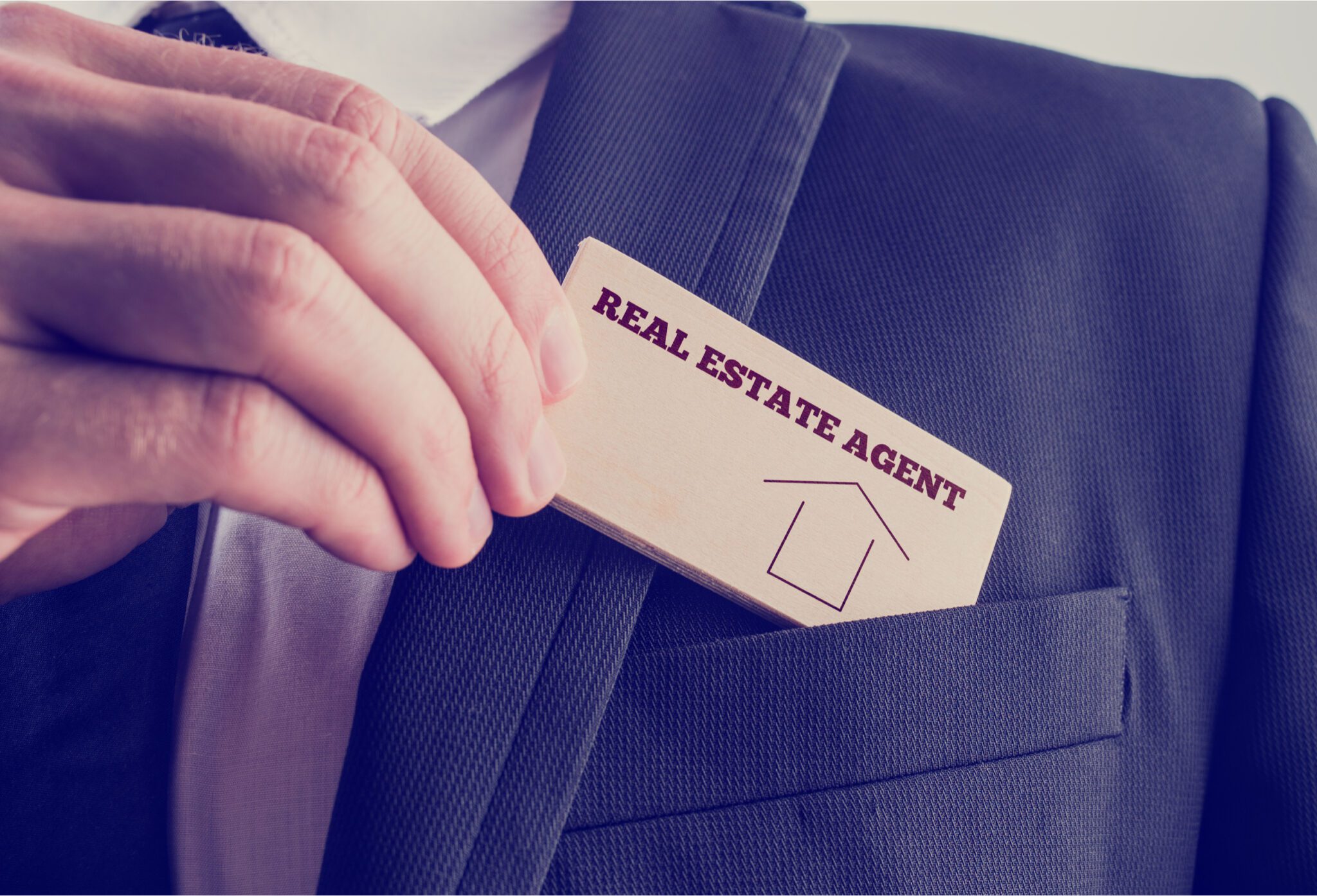 What Qualities Do Real Estate Agents Have